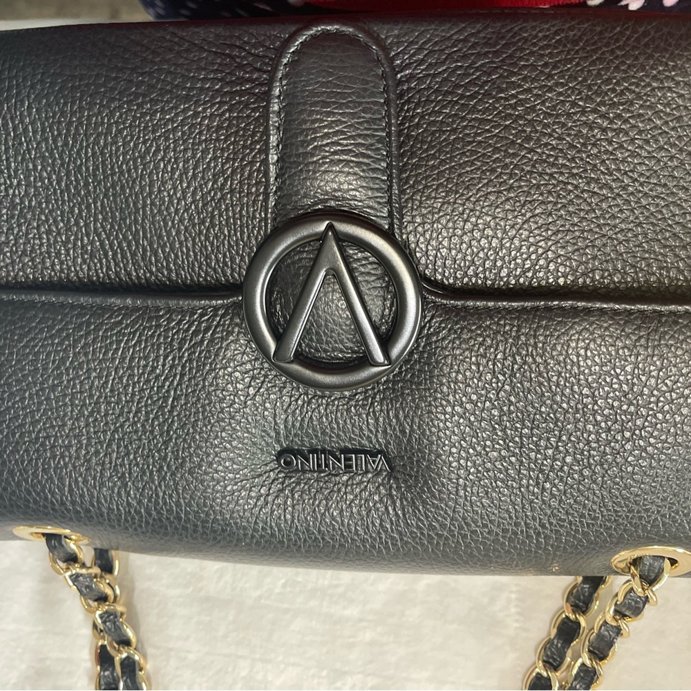 Valentino by Mario Valentino new never used, I buy this bag never used